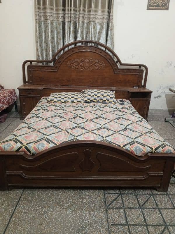 wooden bed 1