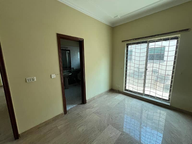 1 Kanal House For Rent IN DHA Phase 4 Near CCA Commkercial 22