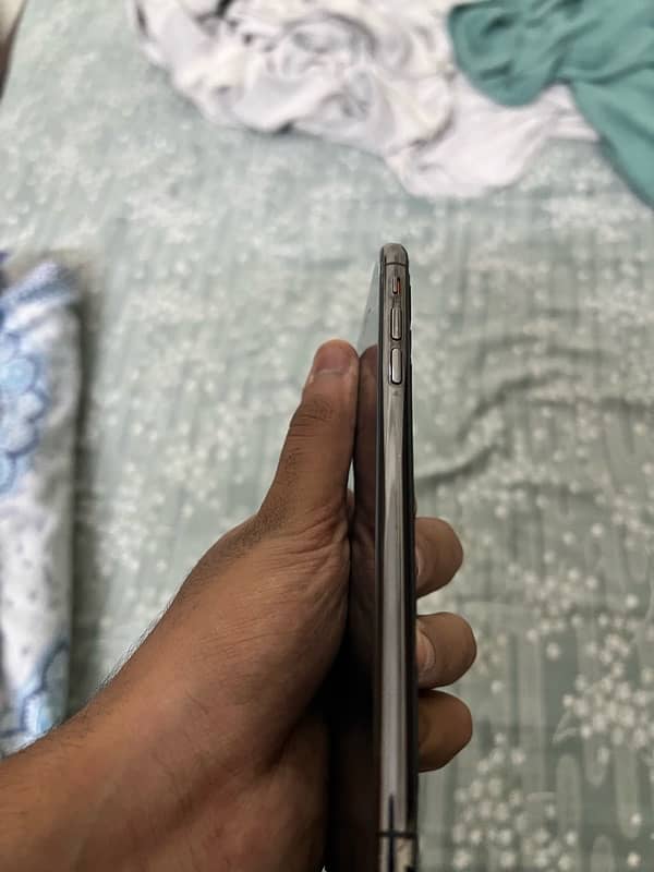 iPhone xsmax 64gb nonpta 5