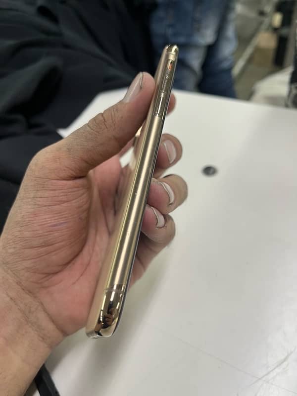 iPhone XS 64 gb non pta 2