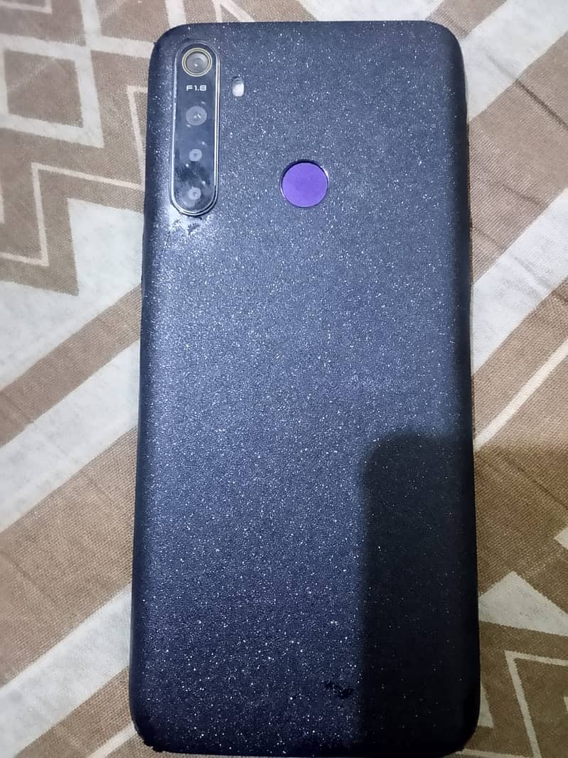 Realme 5 with box 1