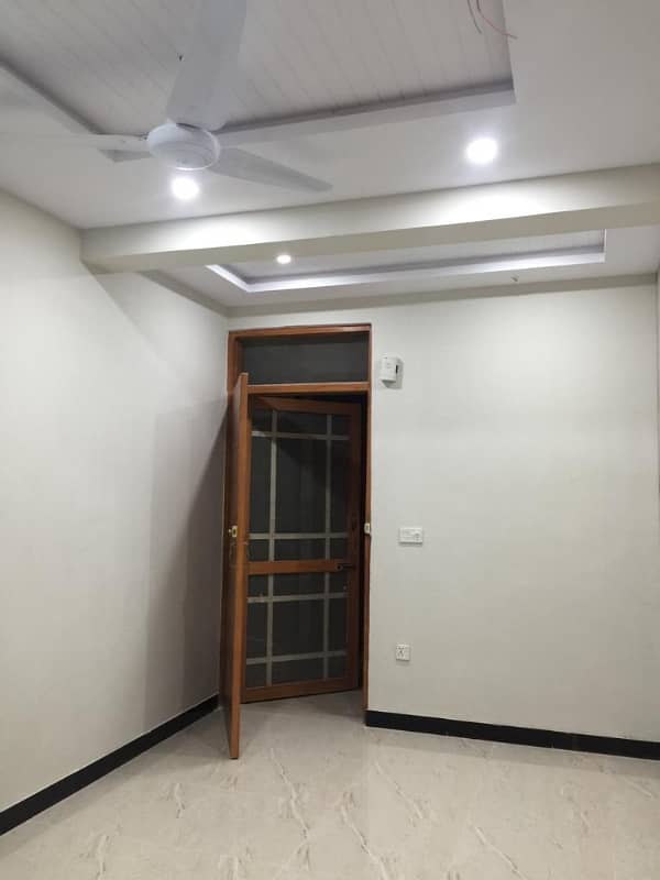 FLAT FOR RENT G-10 MARKAZ 1