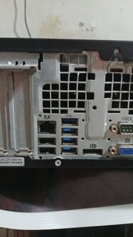 HP Desktop PC 3