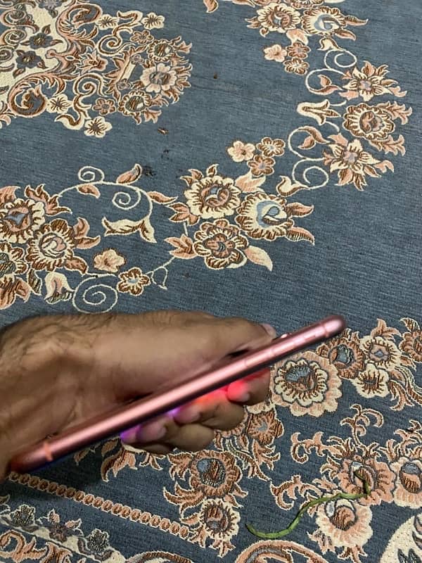 IPHONE XR NON PTA 4