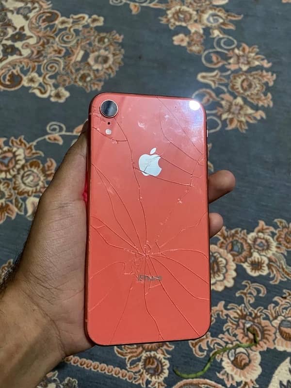 IPHONE XR NON PTA 5