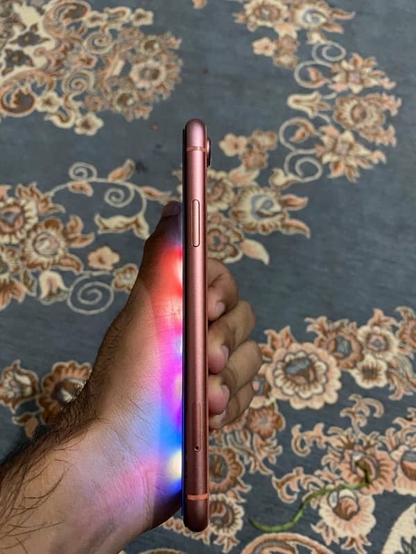 IPHONE XR NON PTA 6