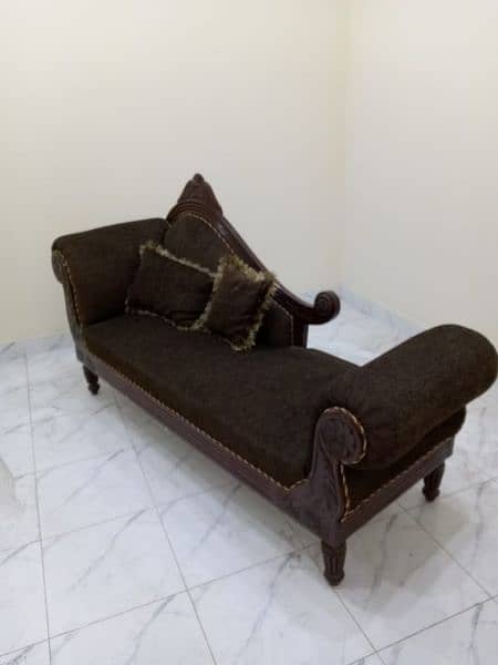 Couch new taali wood 3