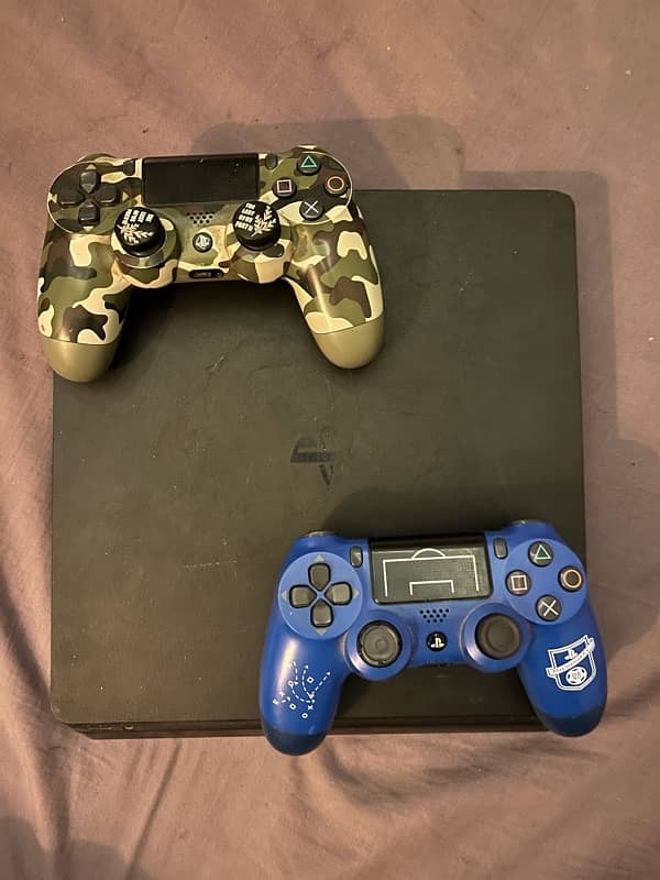 Ps4 Silm 500GB for sale with 2 controllers 1