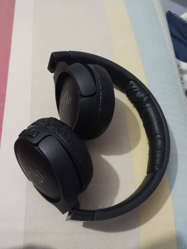 JBL Bluetooth headphones ANC like Bose 10