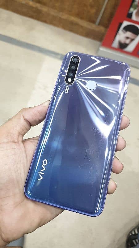 vivo y19 , 8GB 256GB , Dabba gumm ho gaya hai charger handfree,10by10 11