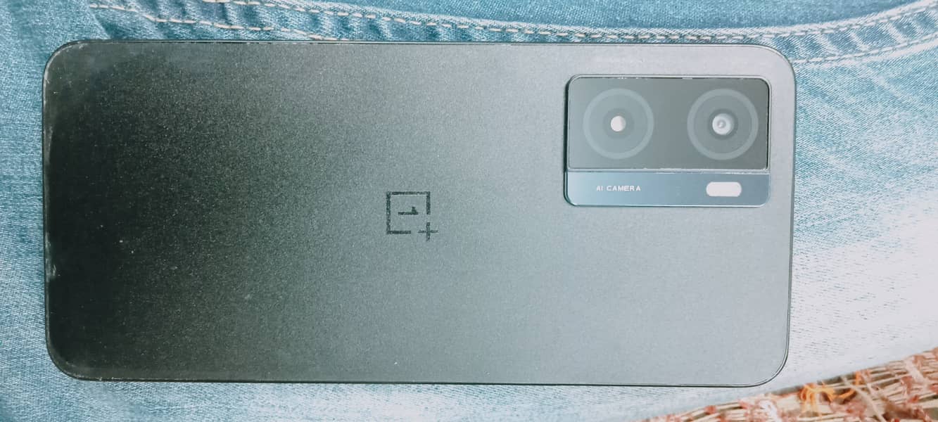 OnePlus N20Se 1