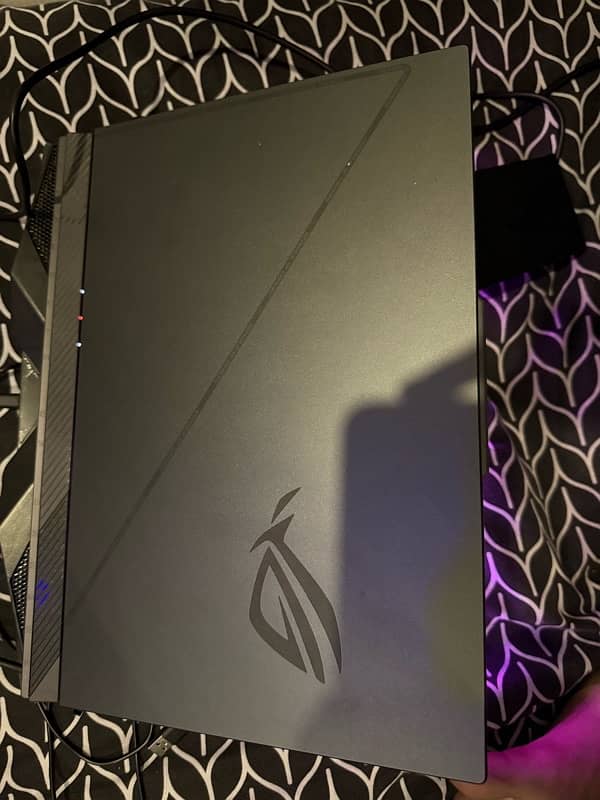 Asus Rog Strix G614JV i7-13650HX 14 Cores  RTX 4060 32GB Ram 1TB M2 6