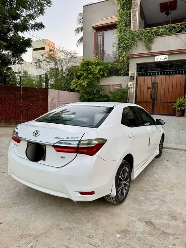 Toyota Corolla Altis 2018 4