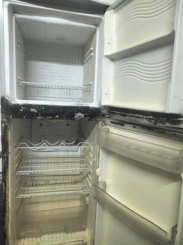 Medium Size double door fridge 3