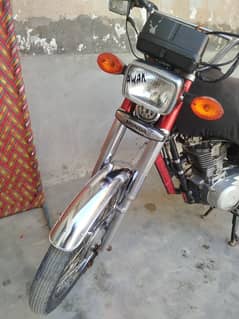 Cg 125 Honda red colour