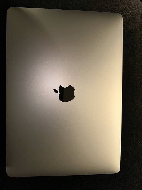 Mac book Pro M1 A2338 1