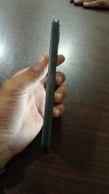 READ FULL ADD*infinix Note 11* Only kit 6/128 glass cracked hai 2