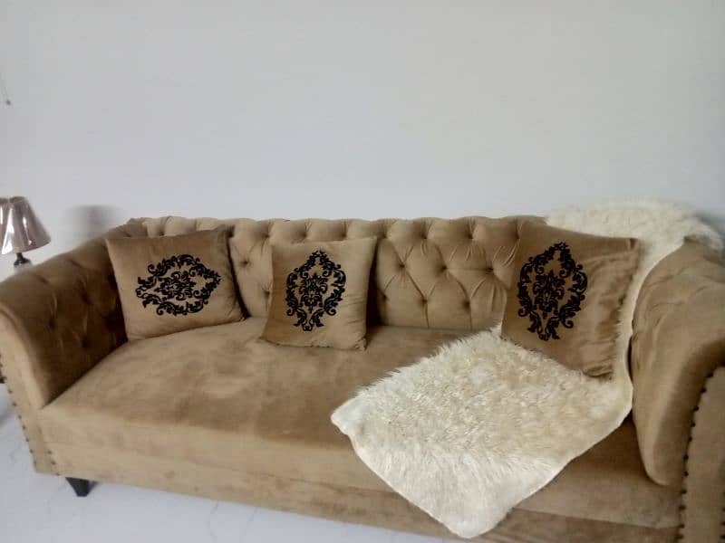 7 seater sofa set slightly use 1 month 0