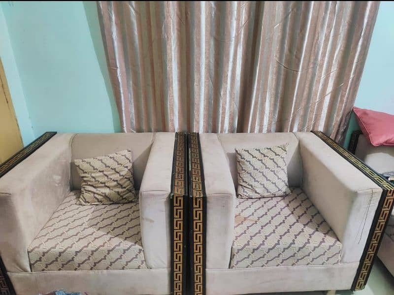 5 Seater (3+1+1) Sofa Set for Sale 0