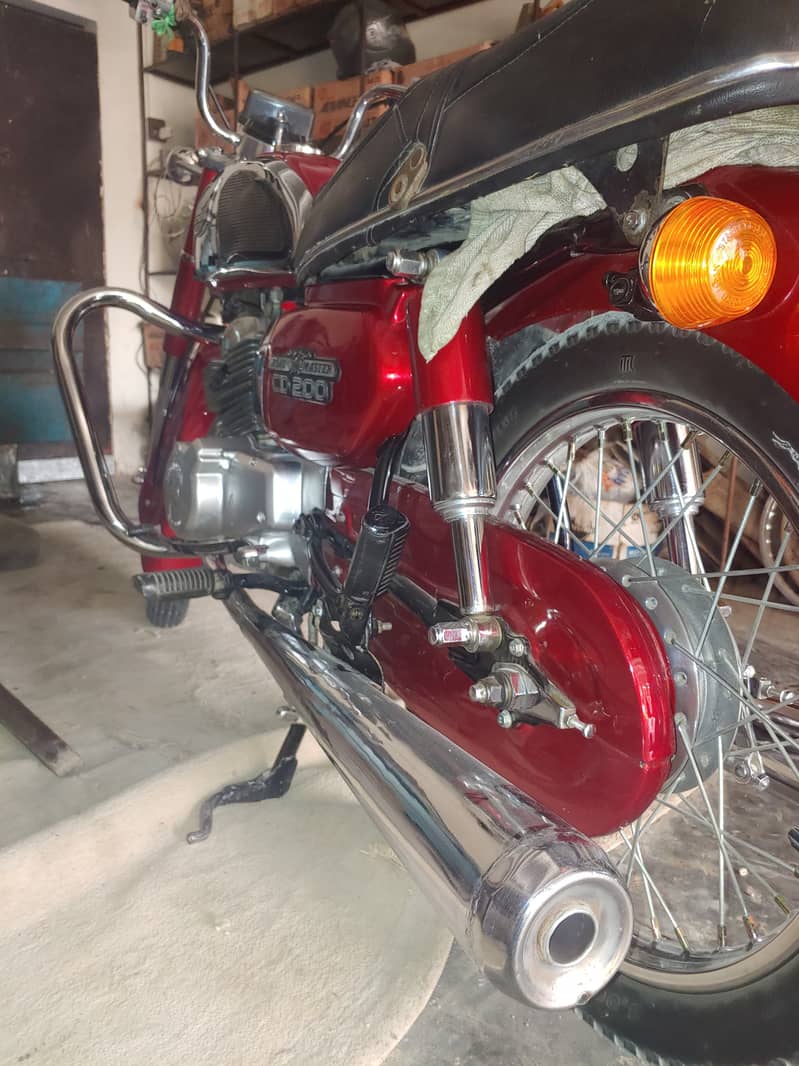 Honda CD 200 1979 3