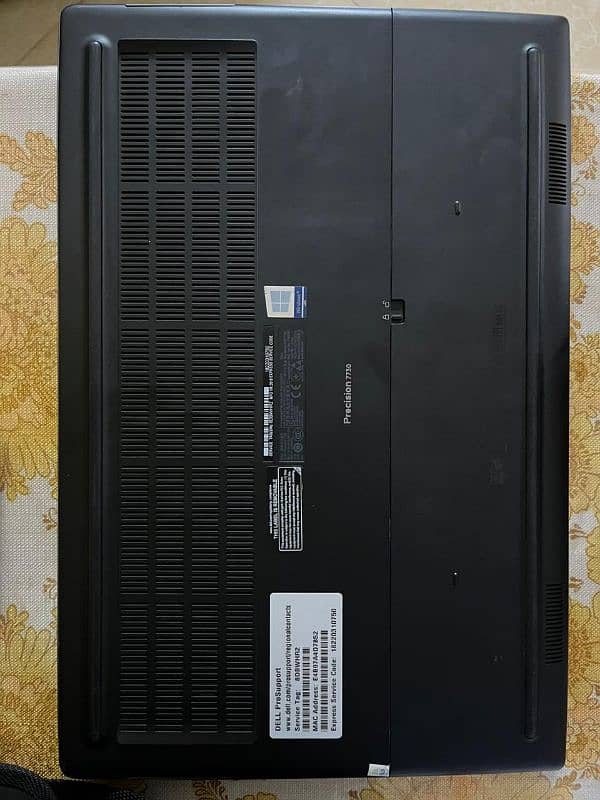 Dell Precision 7730 9