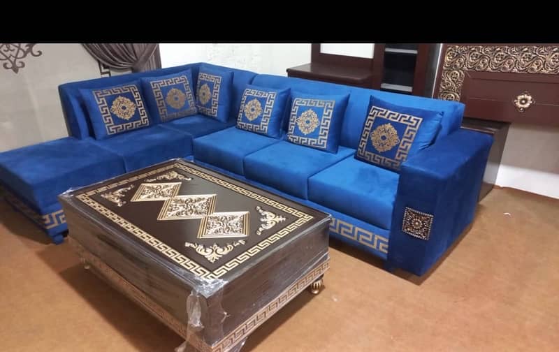 sara saman on sale king size bed & side tables and 2 sets corner sofas 1