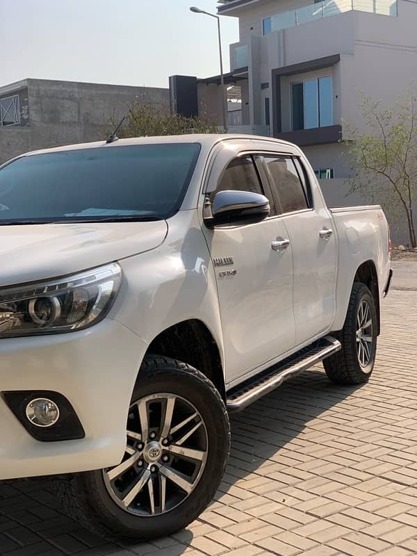 Toyota Hilux 2018 5