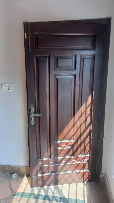 10 MARLA LOWER PORTION EXCELLENT GOOD CONDITION HOUSE FOR RENT IN GULMOHAR BLOCK BAHRIA TOWN LAHORE 4