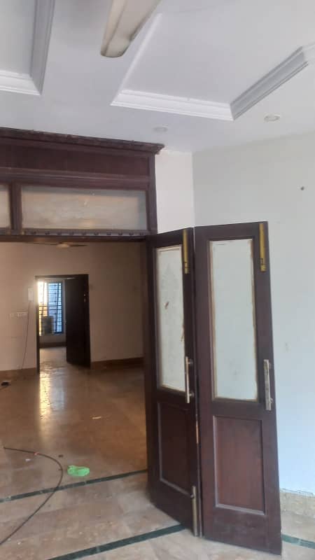 10 MARLA LOWER PORTION EXCELLENT GOOD CONDITION HOUSE FOR RENT IN GULMOHAR BLOCK BAHRIA TOWN LAHORE 28