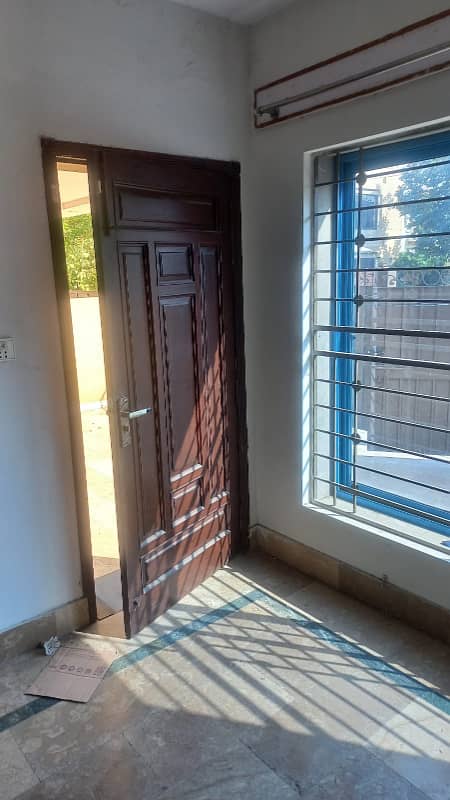 10 MARLA LOWER PORTION EXCELLENT GOOD CONDITION HOUSE FOR RENT IN GULMOHAR BLOCK BAHRIA TOWN LAHORE 29