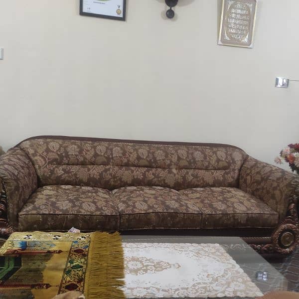 7 Seater Sofa Set Urgnt Sale 3