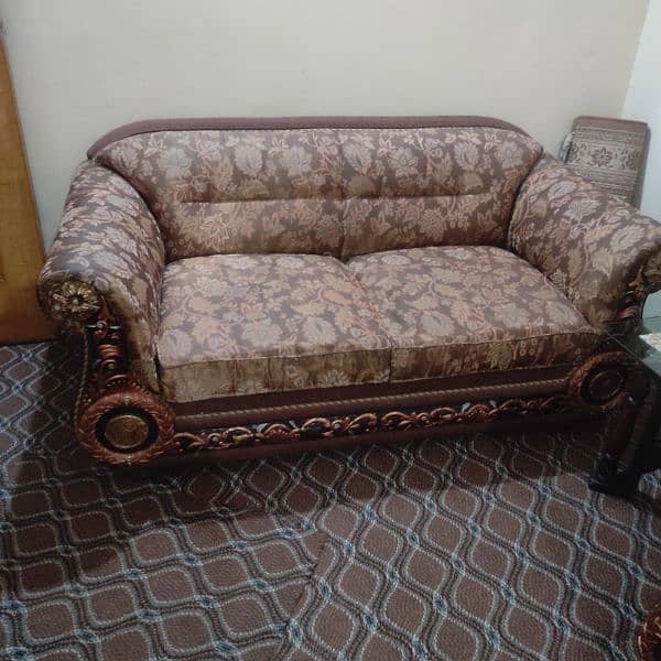 7 Seater Sofa Set Urgnt Sale 4