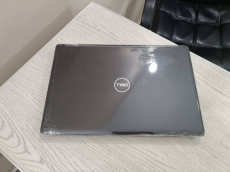 Dell latitude e5590 core i5 8th gen quadcore 15.6 inch 1080p Numpad 0