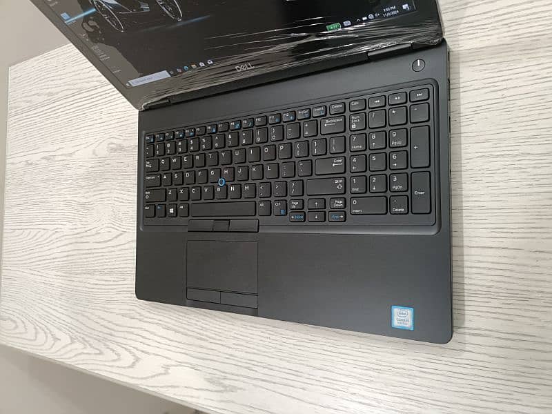 Dell latitude e5590 core i5 8th gen quadcore 15.6 inch 1080p Numpad 5