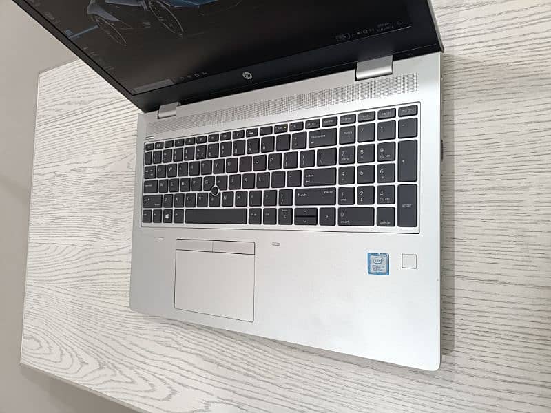 Hp probook 650 g5 core i5 8th gen quadcore 15.6 inch 1080p Numpad 4