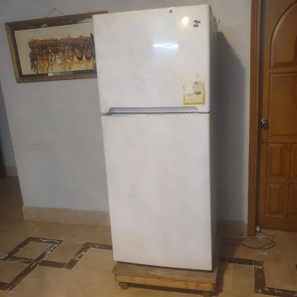 deep freezer and refrigerator 0