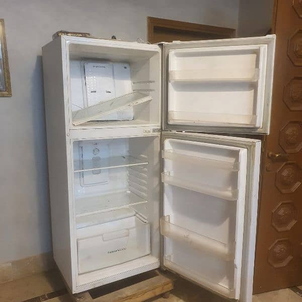 deep freezer and refrigerator 3