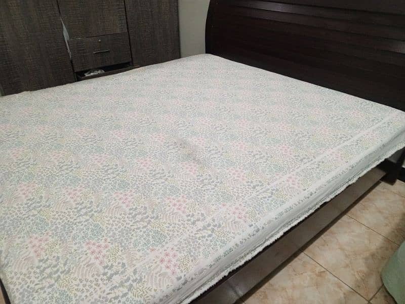 good condition beds 2