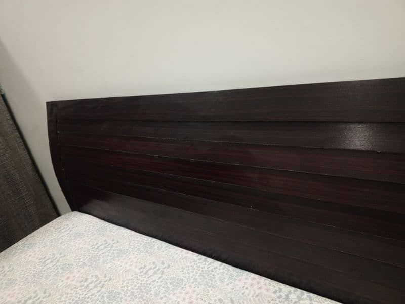 good condition beds 5