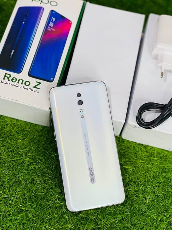 Oppo Reno Z ( 8gb-256gb) Super Amoled Display  PTA Approved 1