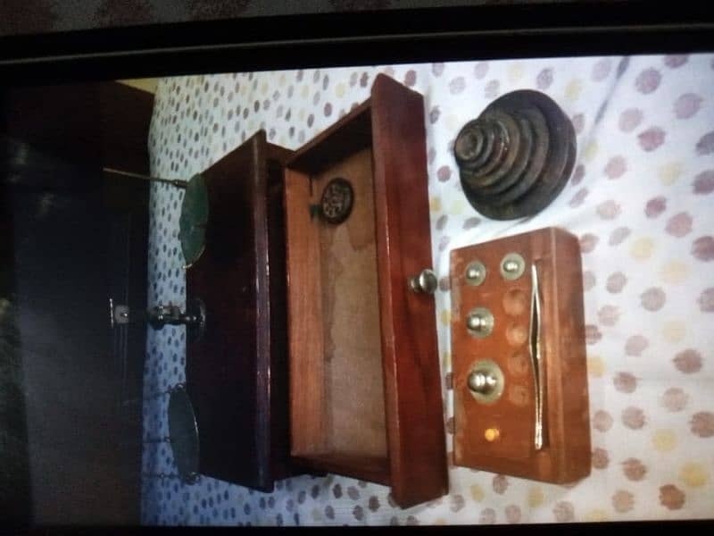 Old Unique Weight Scale For Sale 7