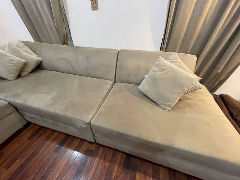 Urgent sale Sofas 1094828488