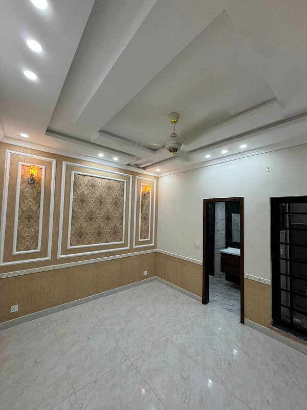 5 Marla Beautifully Designed house For Sale in Bahria Orchard Lahore 4