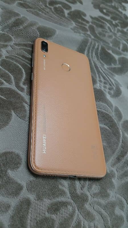 Huawei y7 Prime 3/64gb just like new 10/10 7