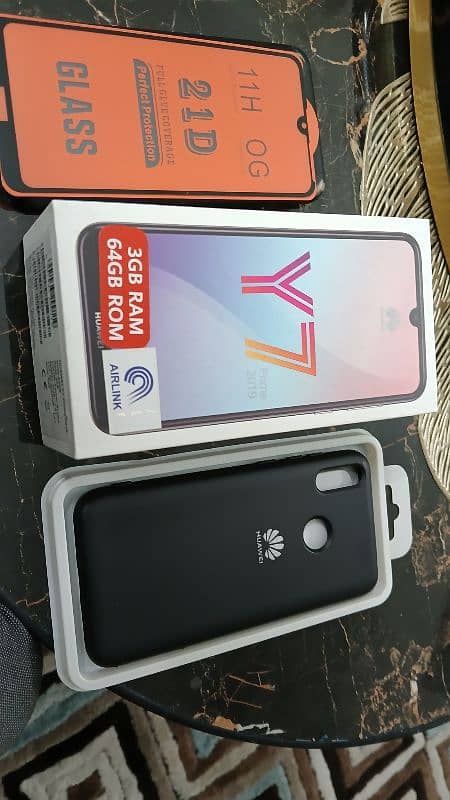 Huawei y7 Prime 3/64gb just like new 10/10 11