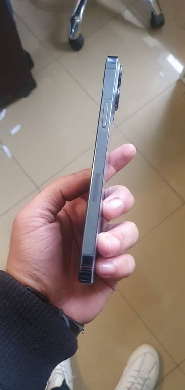 iPhone 13 pro max 256gb jv hai 2