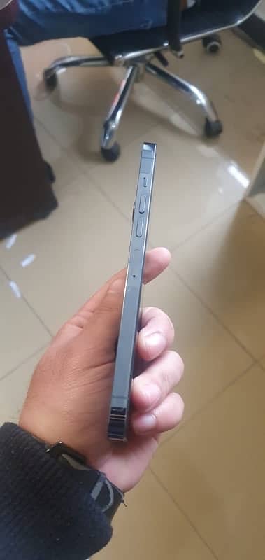 iPhone 13 pro max 256gb jv hai 4