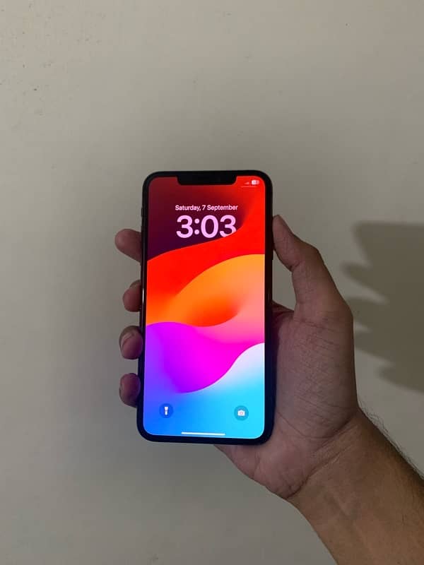 Iphone 11 pro max 64 Non PTA 1