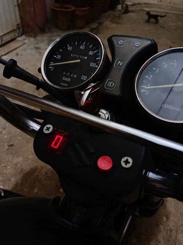 Suzuki GS 150 SE 1