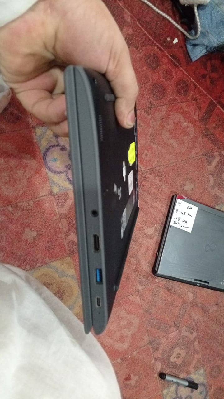 Lenovo 100e Laptop 5